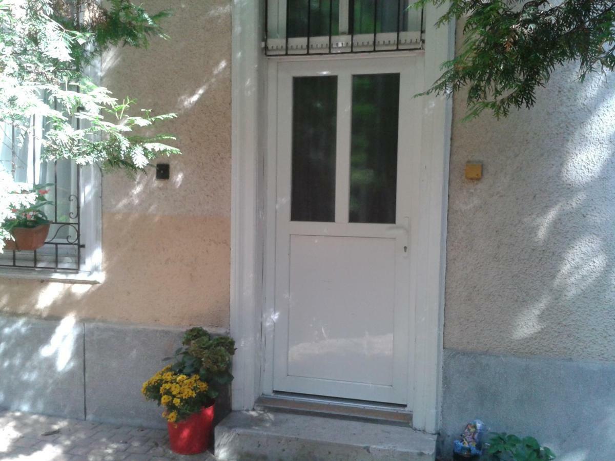 Lily Apartman Budapest Exterior photo