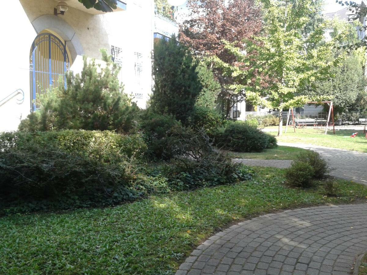 Lily Apartman Budapest Exterior photo